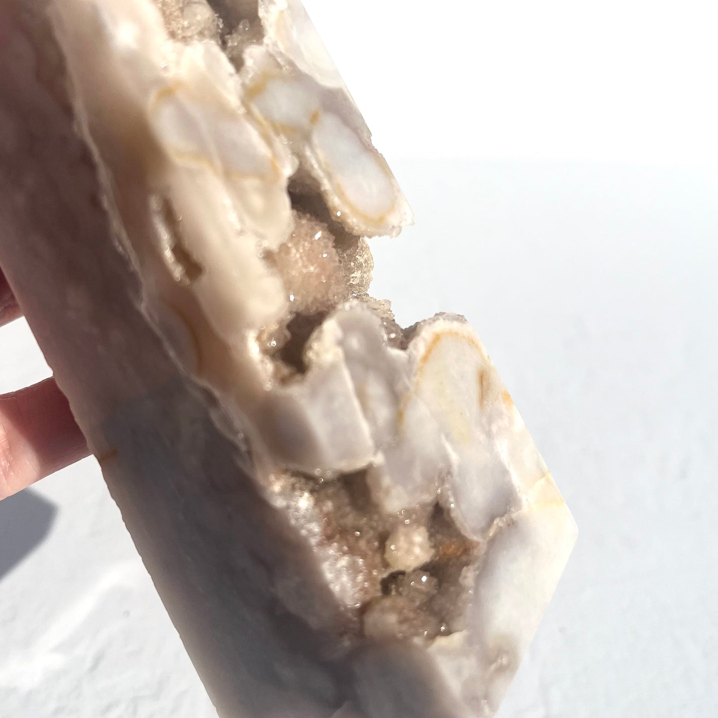 Agate Point with bubble druzys / 439g