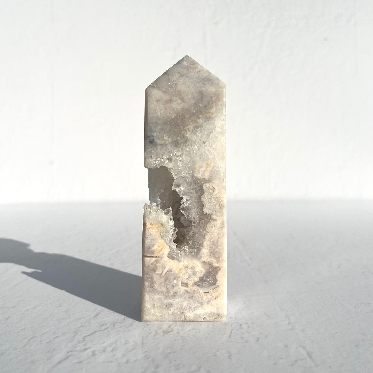 White Lace Agate Tower with Quartz inclusion Druzy / 339g