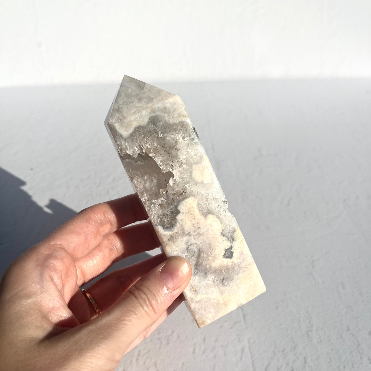 White Lace Agate Tower with Quartz inclusion Druzy / 339g