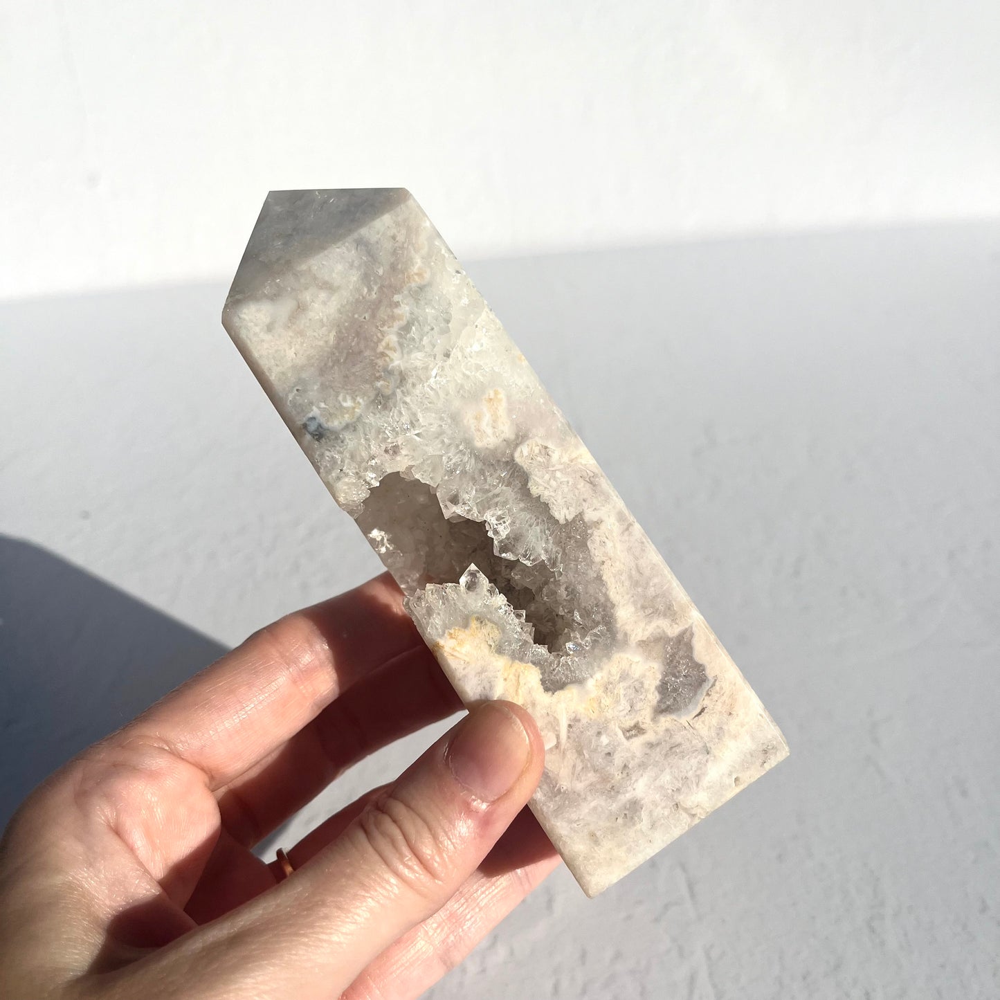 White Lace Agate Tower with Quartz inclusion Druzy / 339g