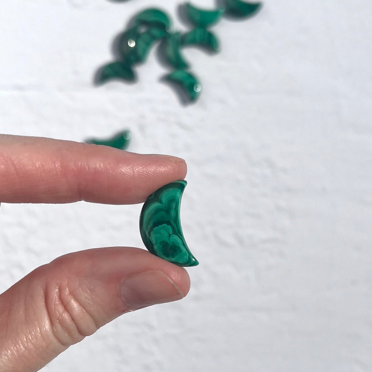Malachite Mini Moon Carving (small)