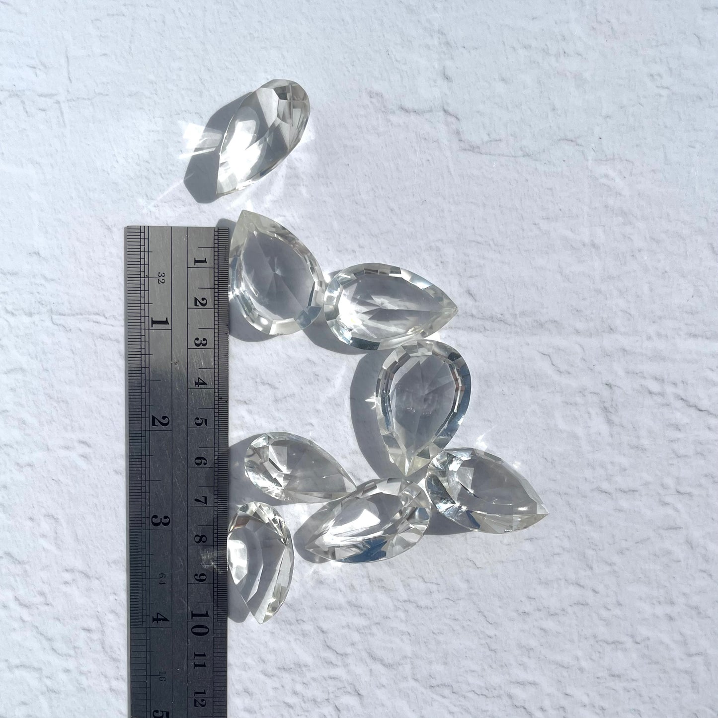 Clear Quartz Teadrop Diamond Carving