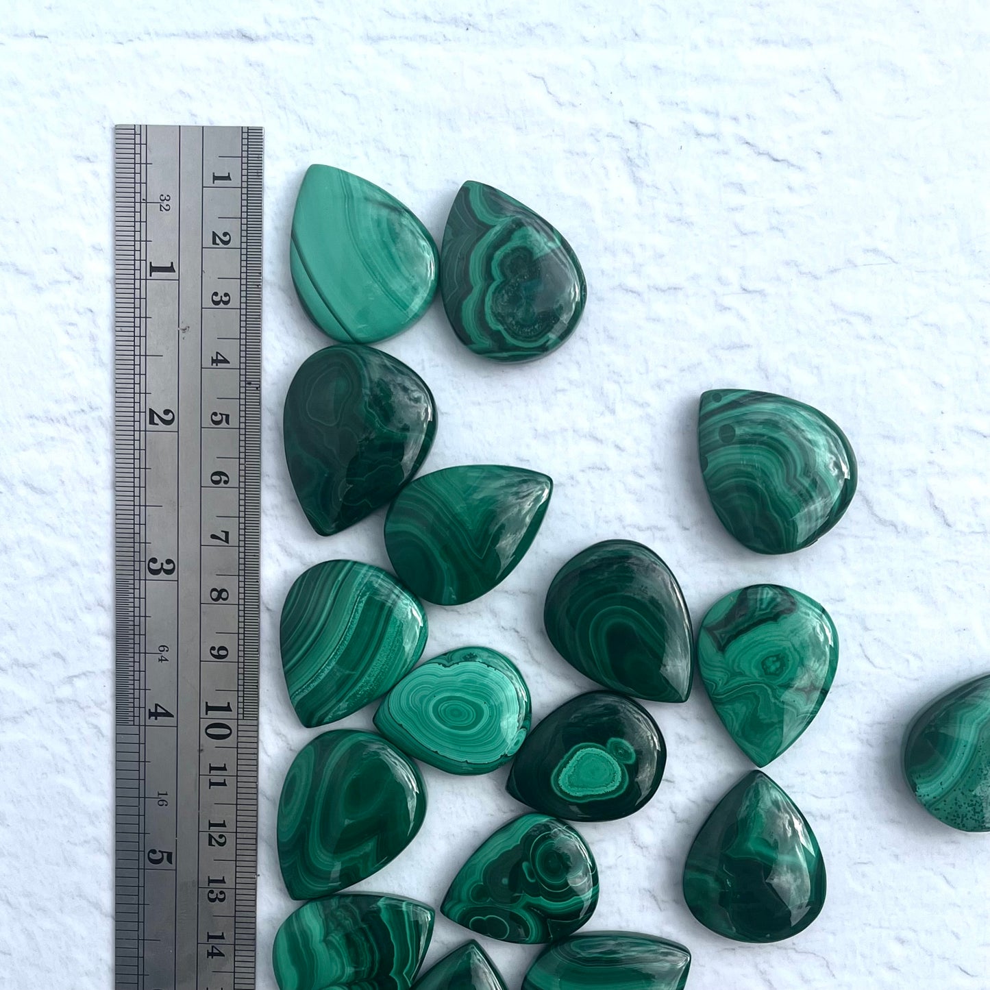 Malachite Teardrop Pendant Carvings