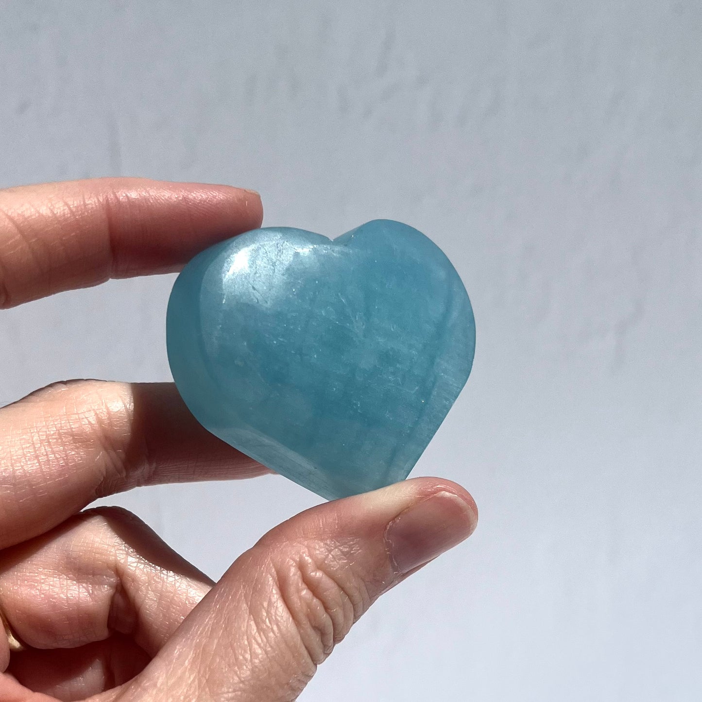 Aquamarine Heart Carving #11 / 59g