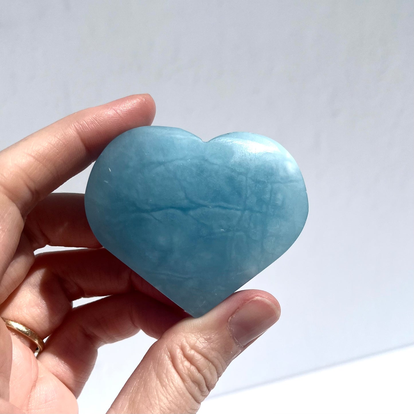 Aquamarine Heart Carving #12 / 77g
