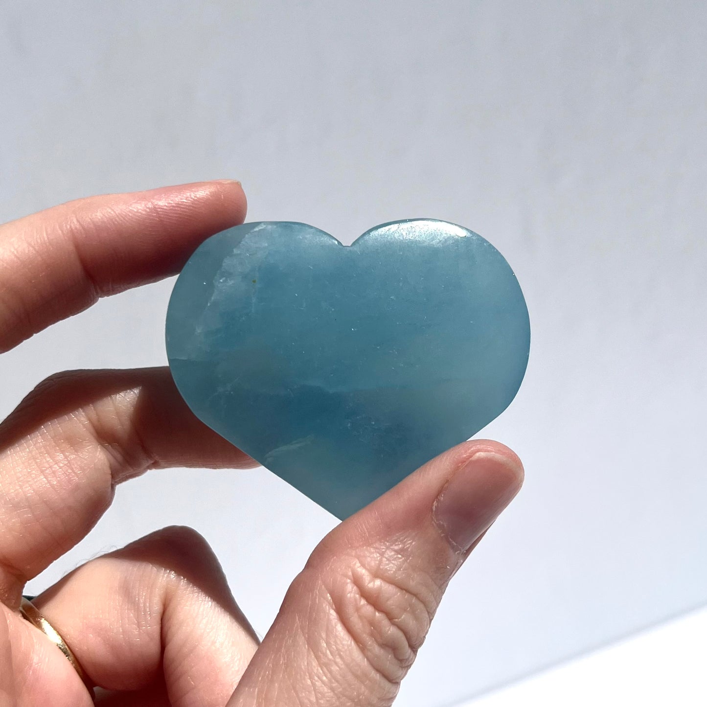 Aquamarine Heart Carving #15 / 49g