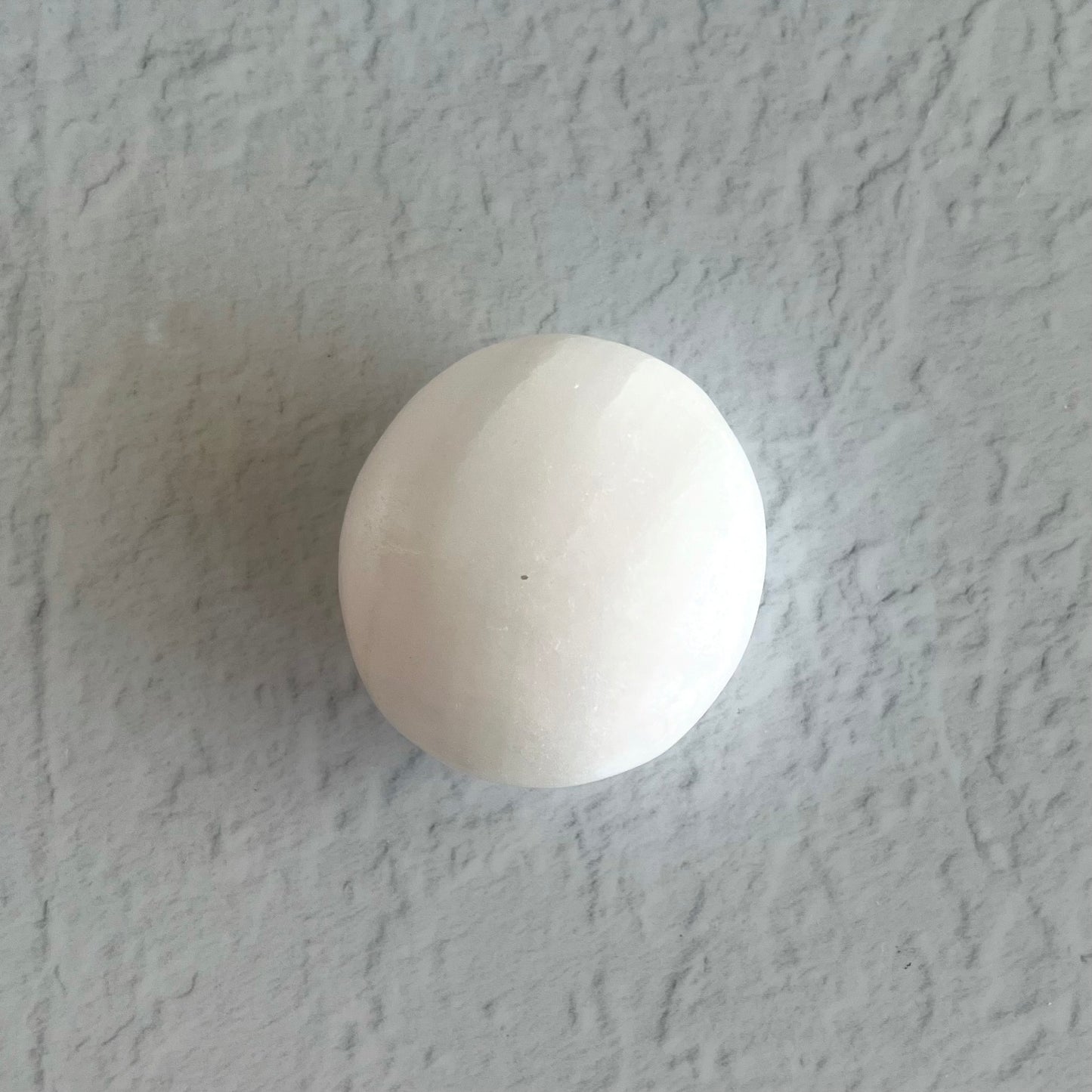 Pink Mangano Calcite Palm Stone / 104g