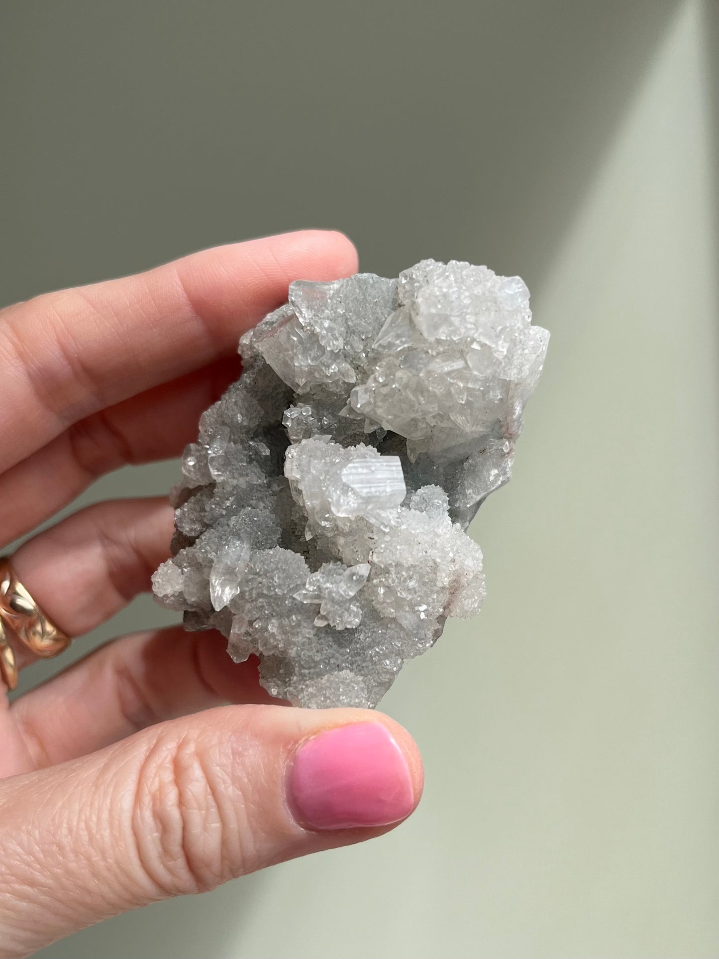 Apophyllite #17 / 84g