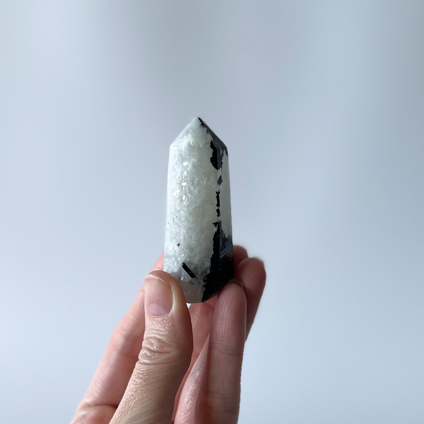 Rainbow Moonstone Point / 54g