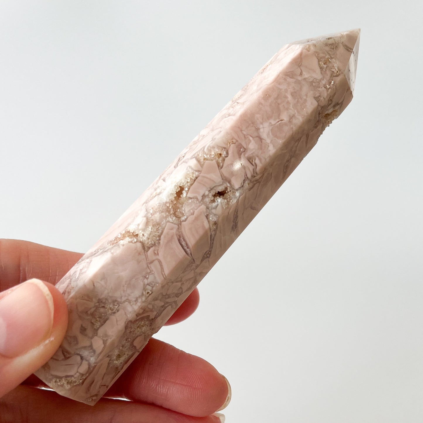 Pink Agate Point with Quartz druzys & inclusions / 76g