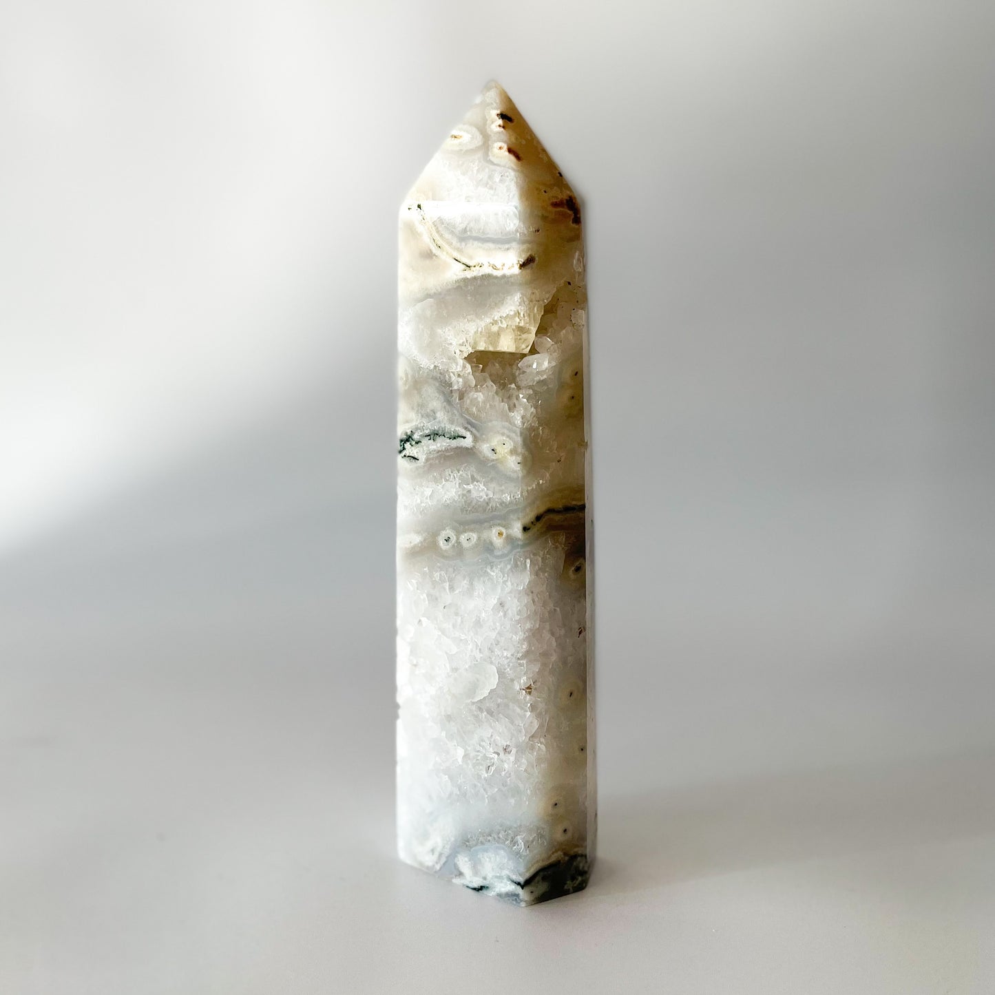 White Moss Agate Tower / 996g