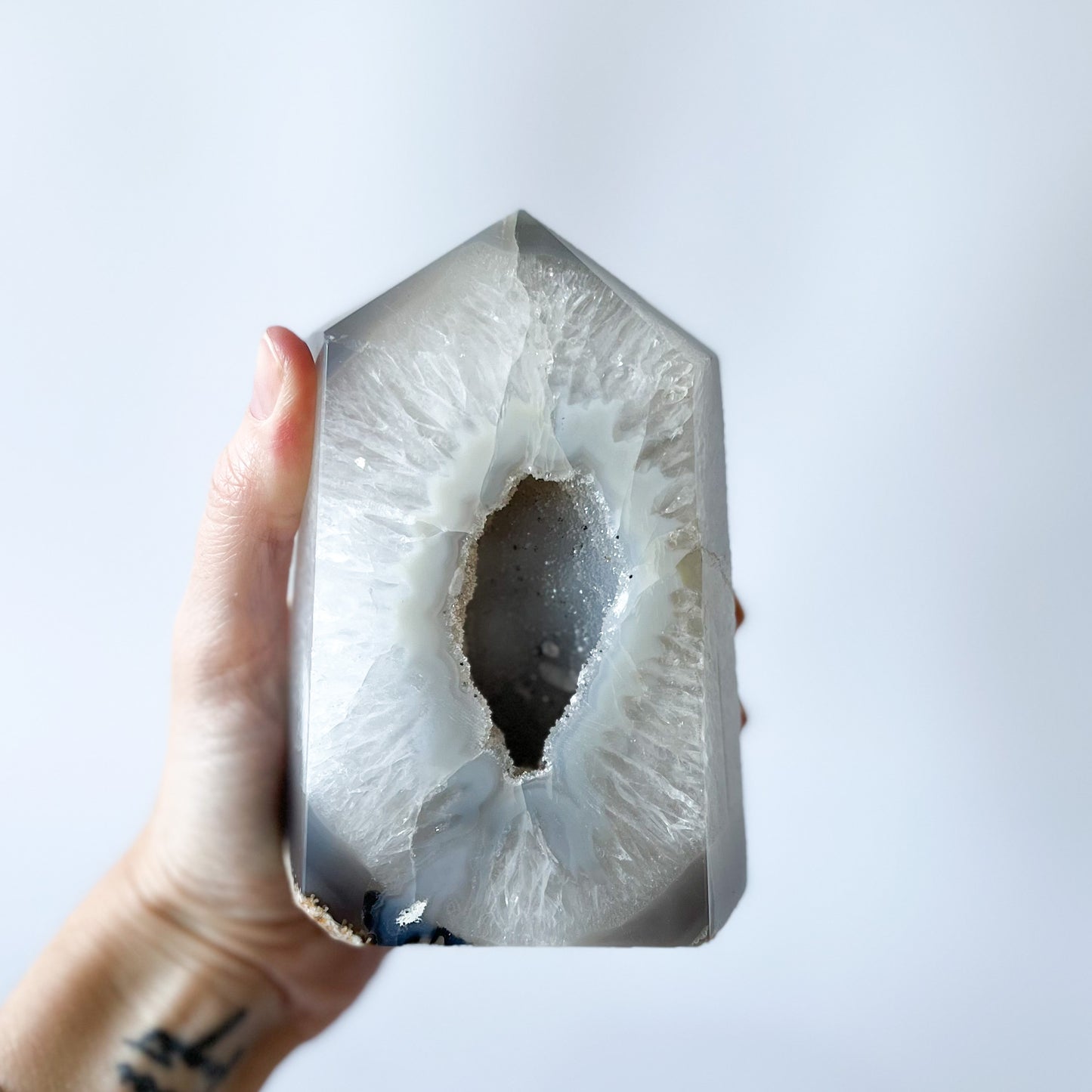 Agate Druzy Tower / 1.213kg
