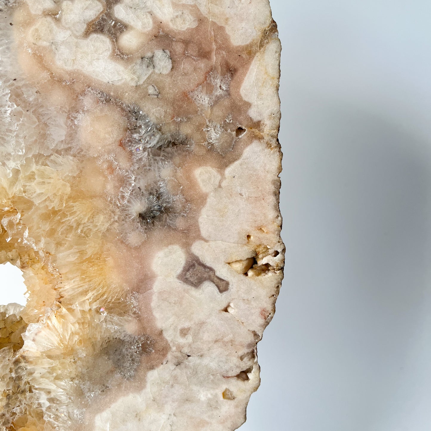 Pink Amethyst Slab on stand / 2.85kg