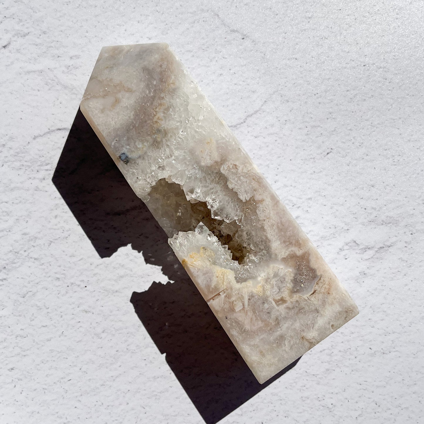 White Lace Agate Tower with Quartz inclusion Druzy / 339g