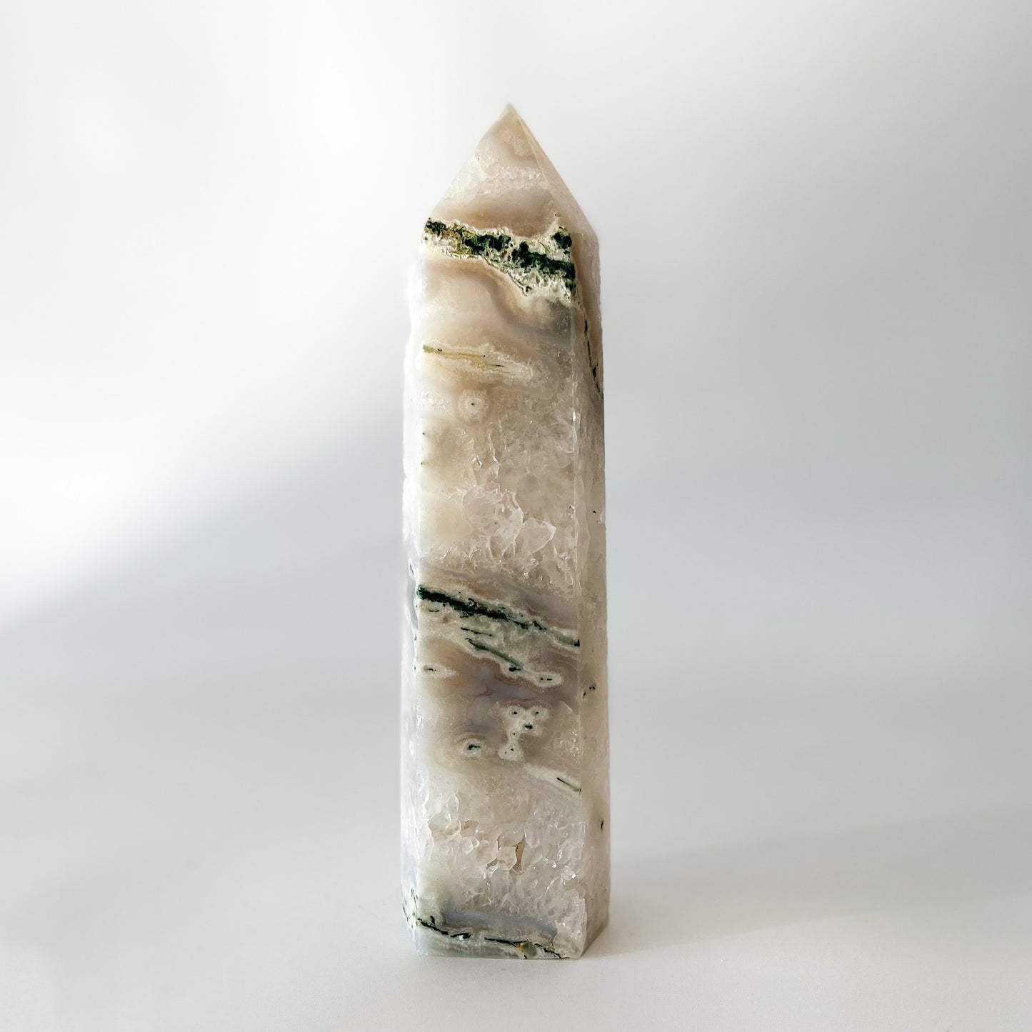 White Moss Agate Tower / 996g