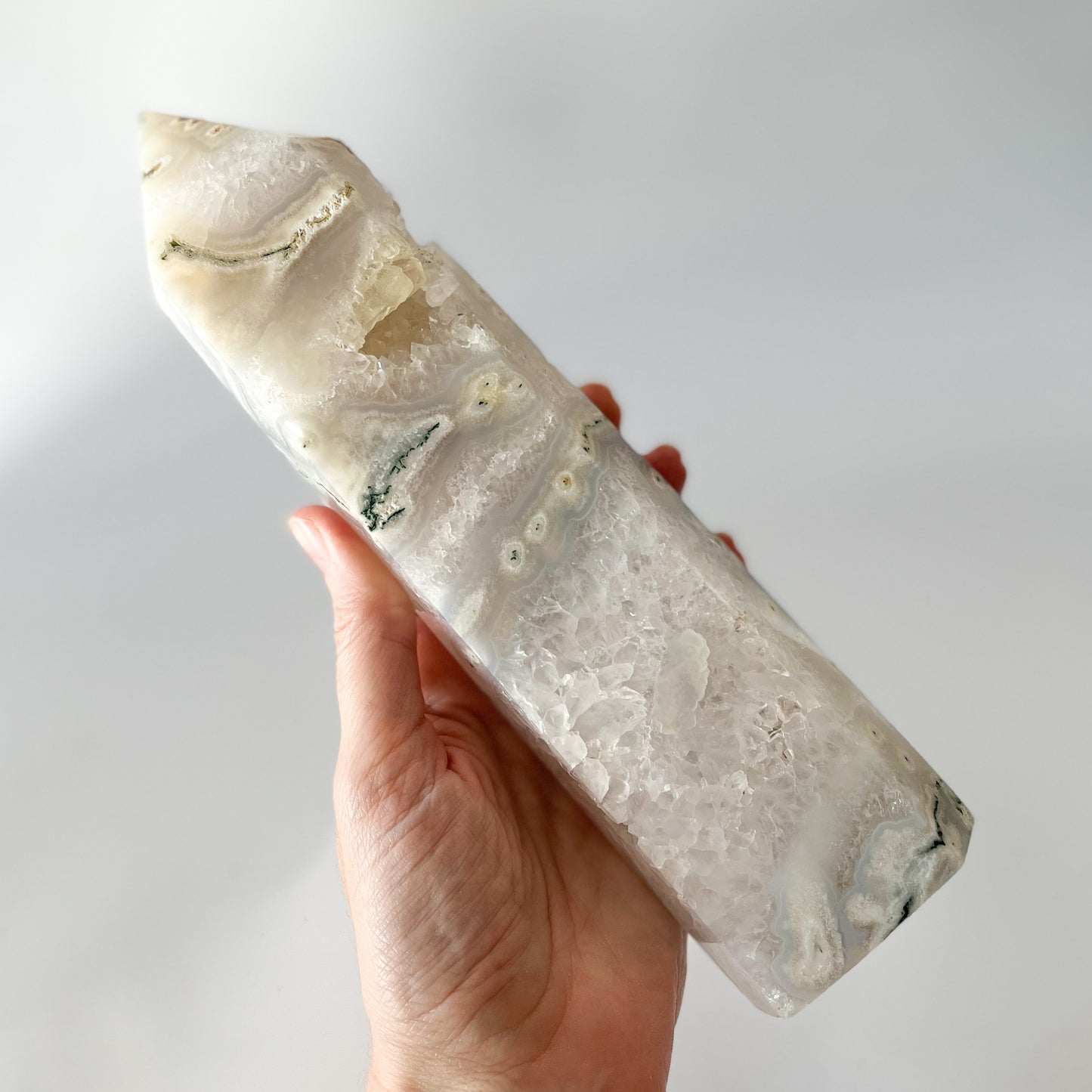 White Moss Agate Tower / 996g