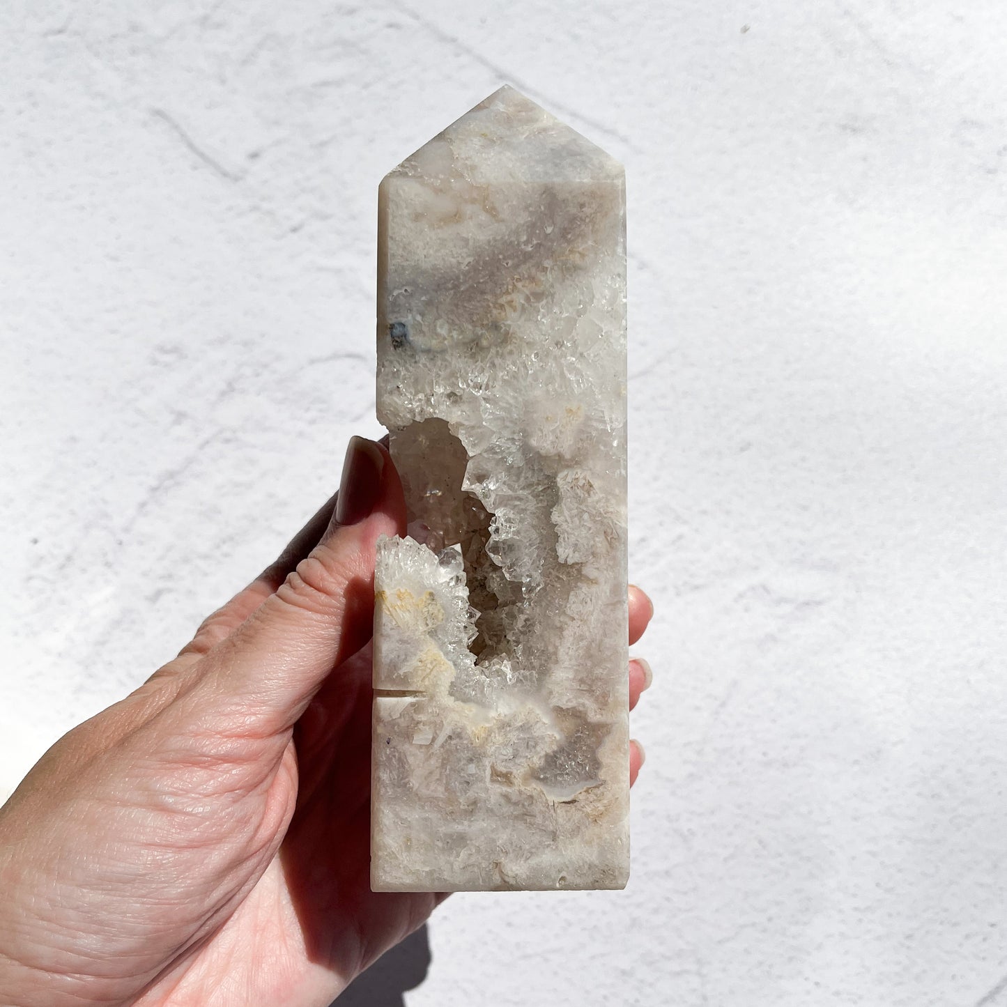 White Lace Agate Tower with Quartz inclusion Druzy / 339g