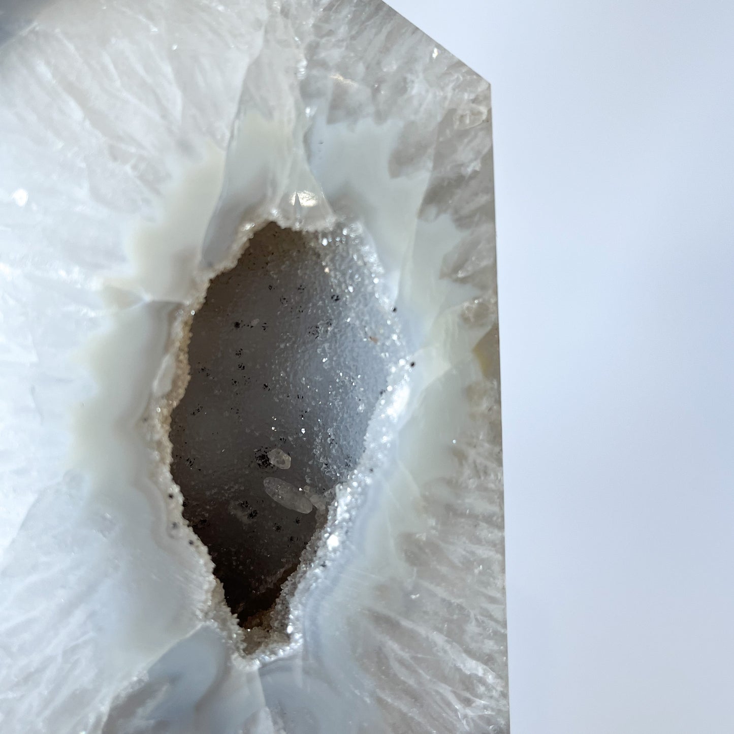 Agate Druzy Tower / 1.213kg
