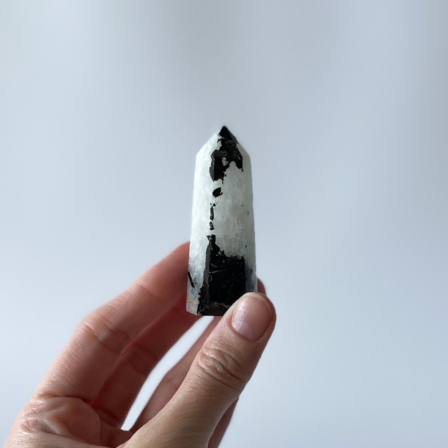 Rainbow Moonstone Point / 54g