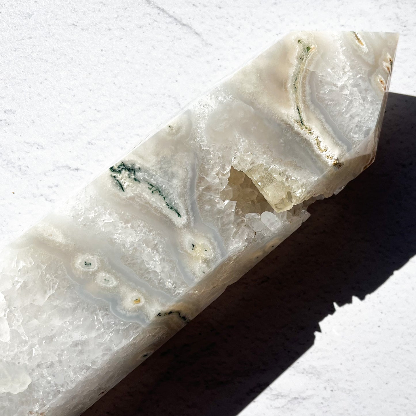 White Moss Agate Tower / 996g