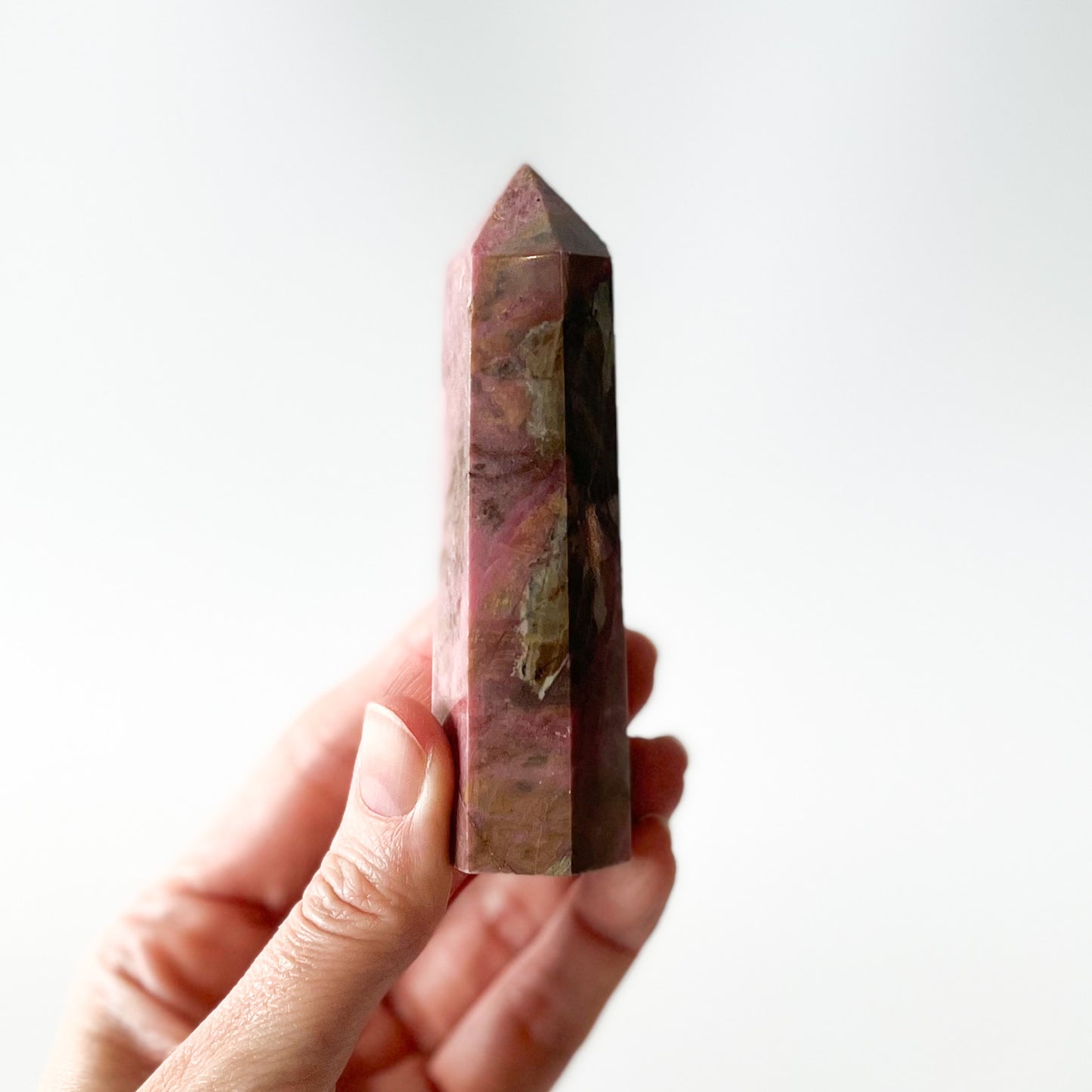 Rhodonite Point (AA grade) / 151g