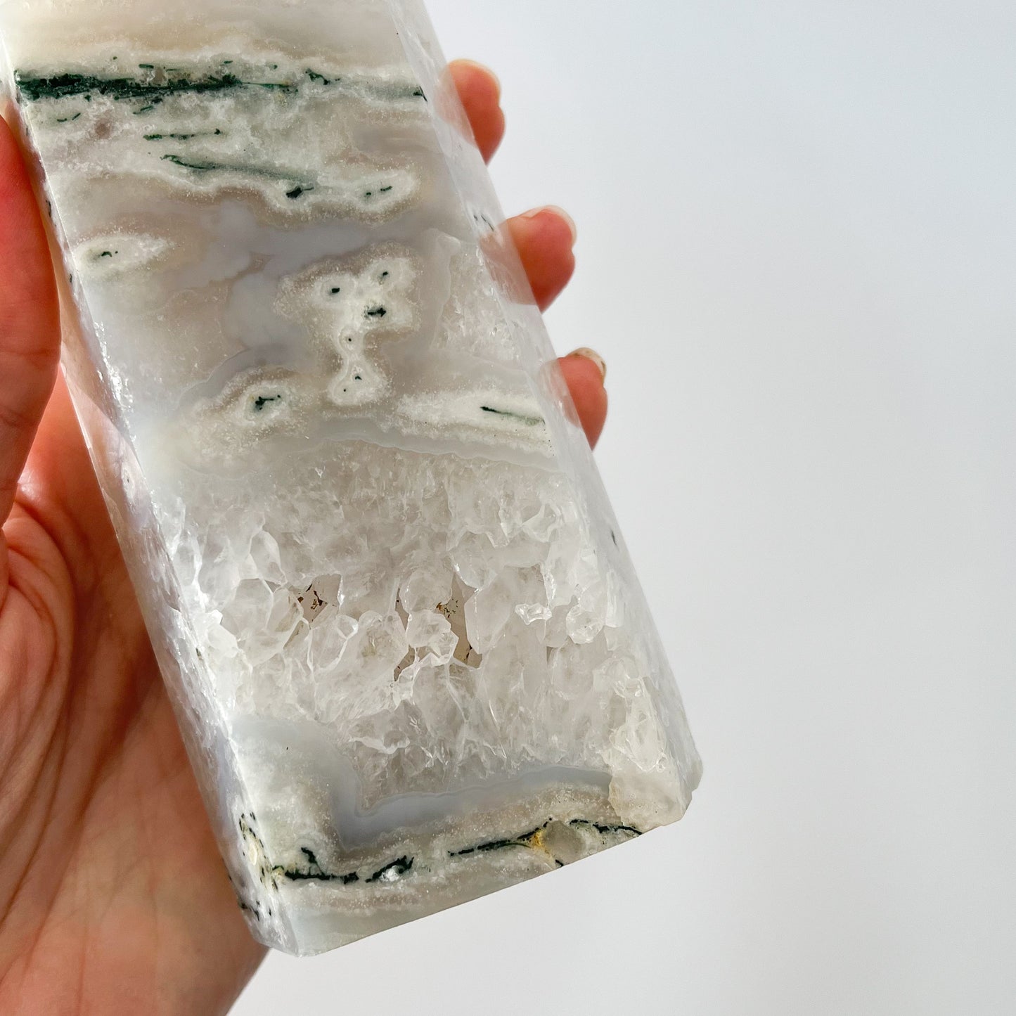 White Moss Agate Tower / 996g