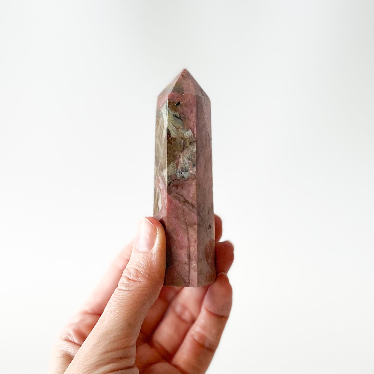 Rhodonite Point (AA grade) / 151g