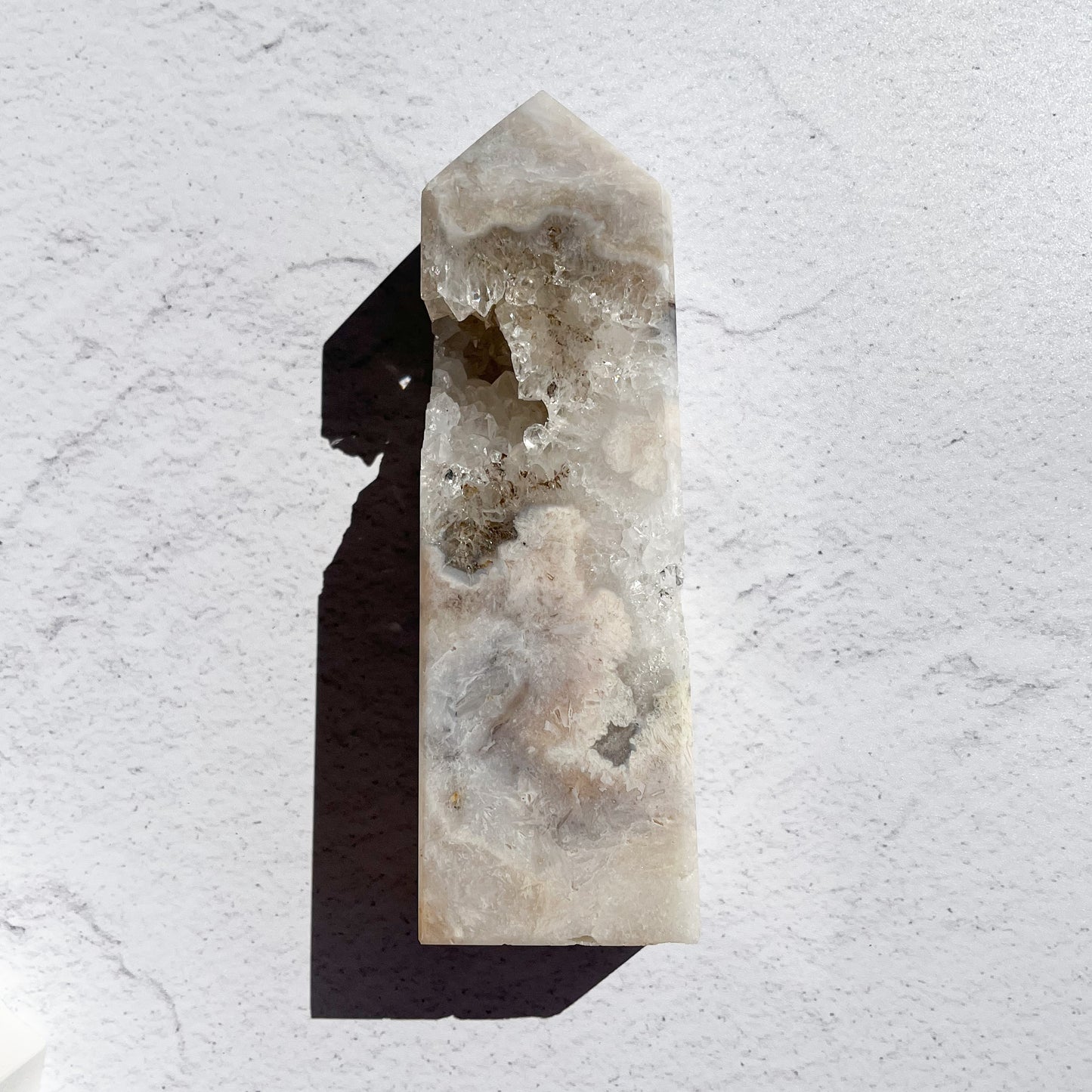 White Lace Agate Tower with Quartz inclusion Druzy / 339g