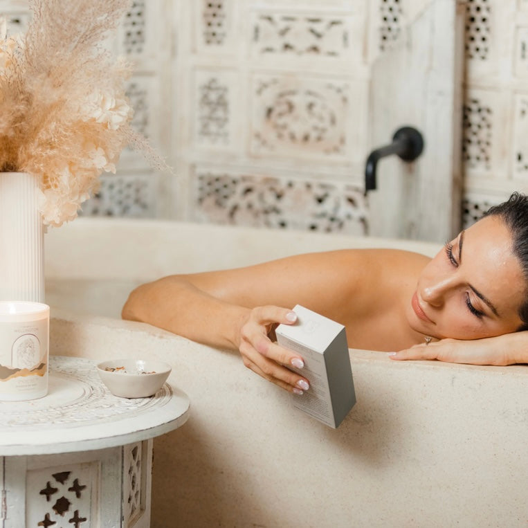 Peppermint & Sweet Orange Goddess Bath Blend