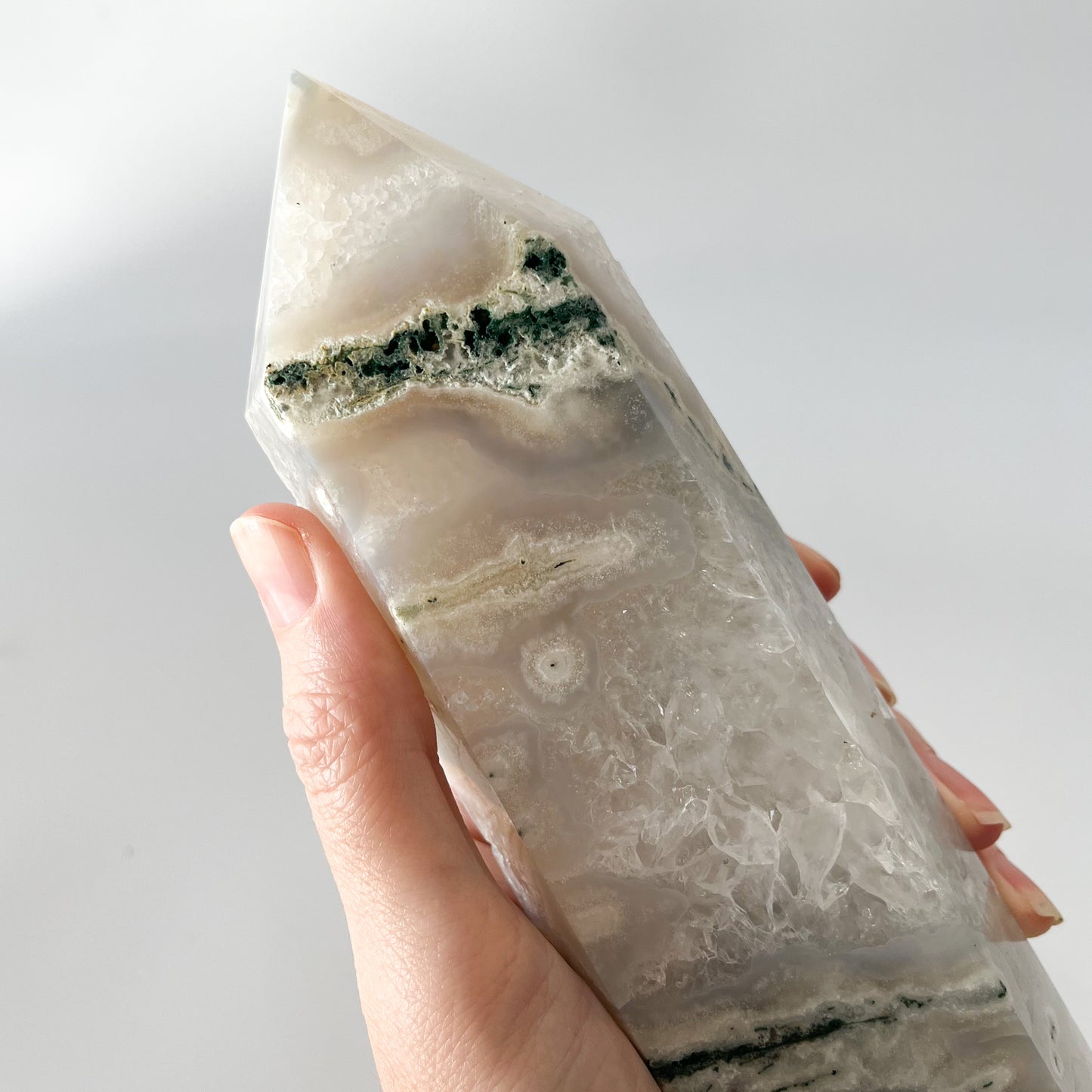 White Moss Agate Tower / 996g