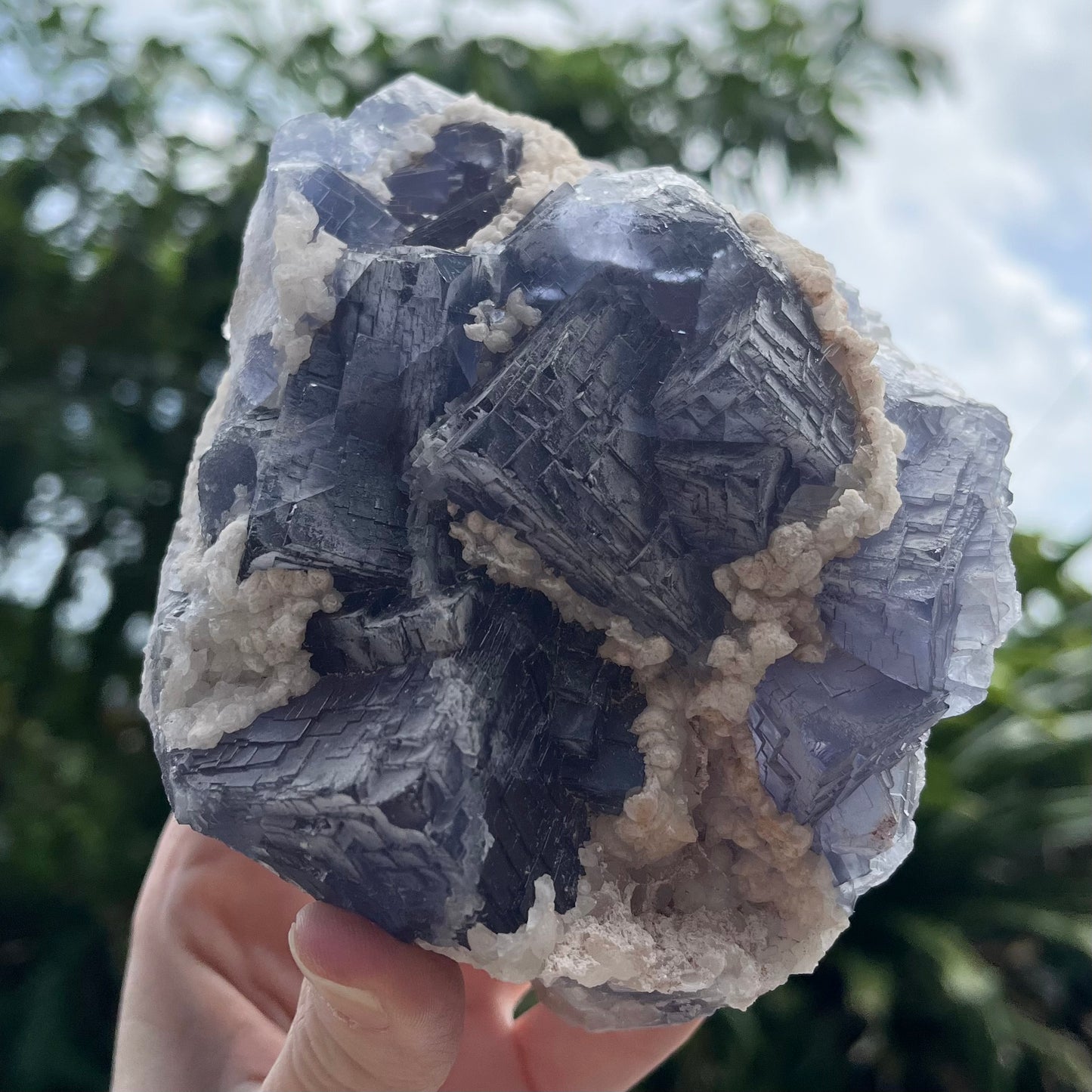 Blue/Purple Fluorite Specimen / 1.11kg (High grade)