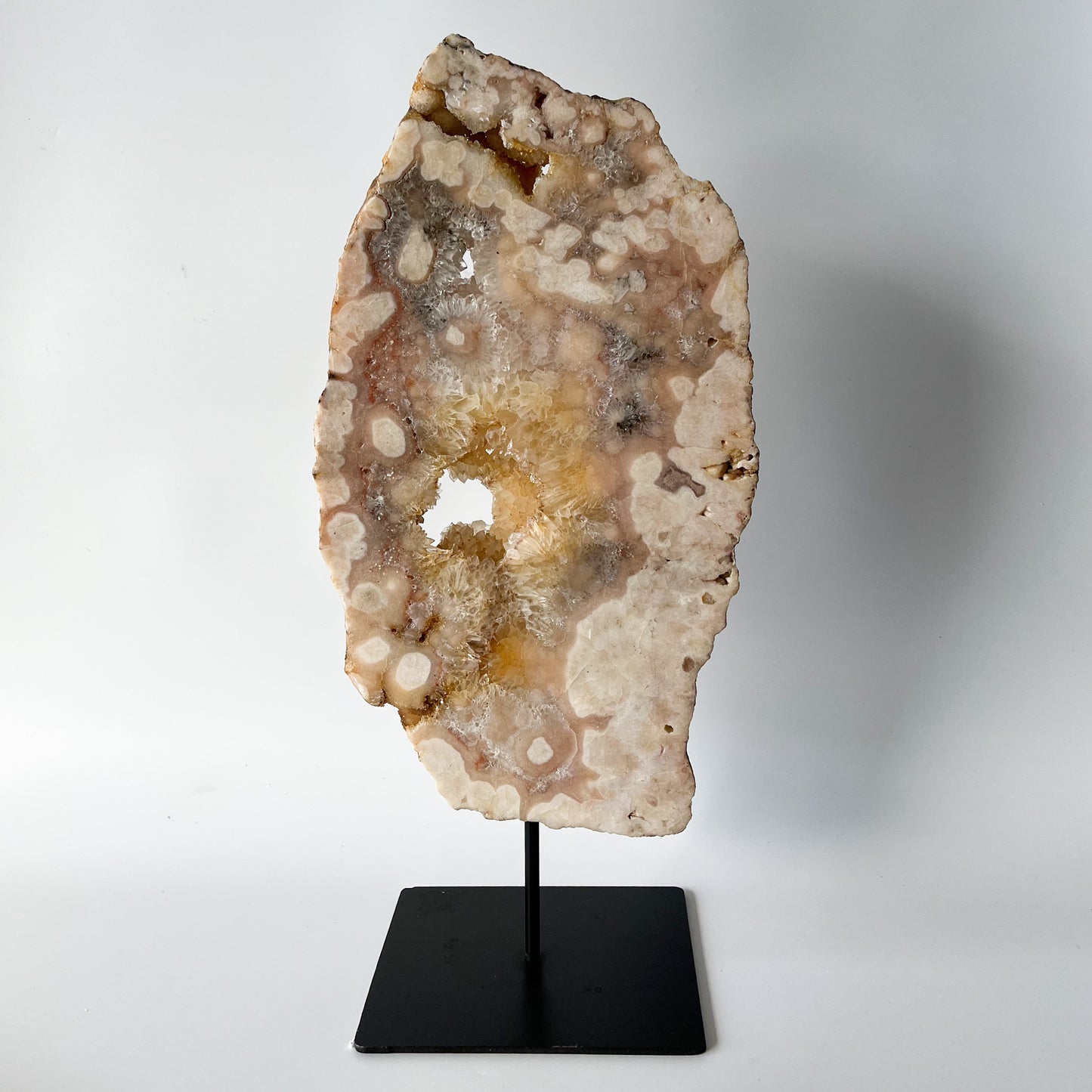 Pink Amethyst Slab on stand / 2.85kg