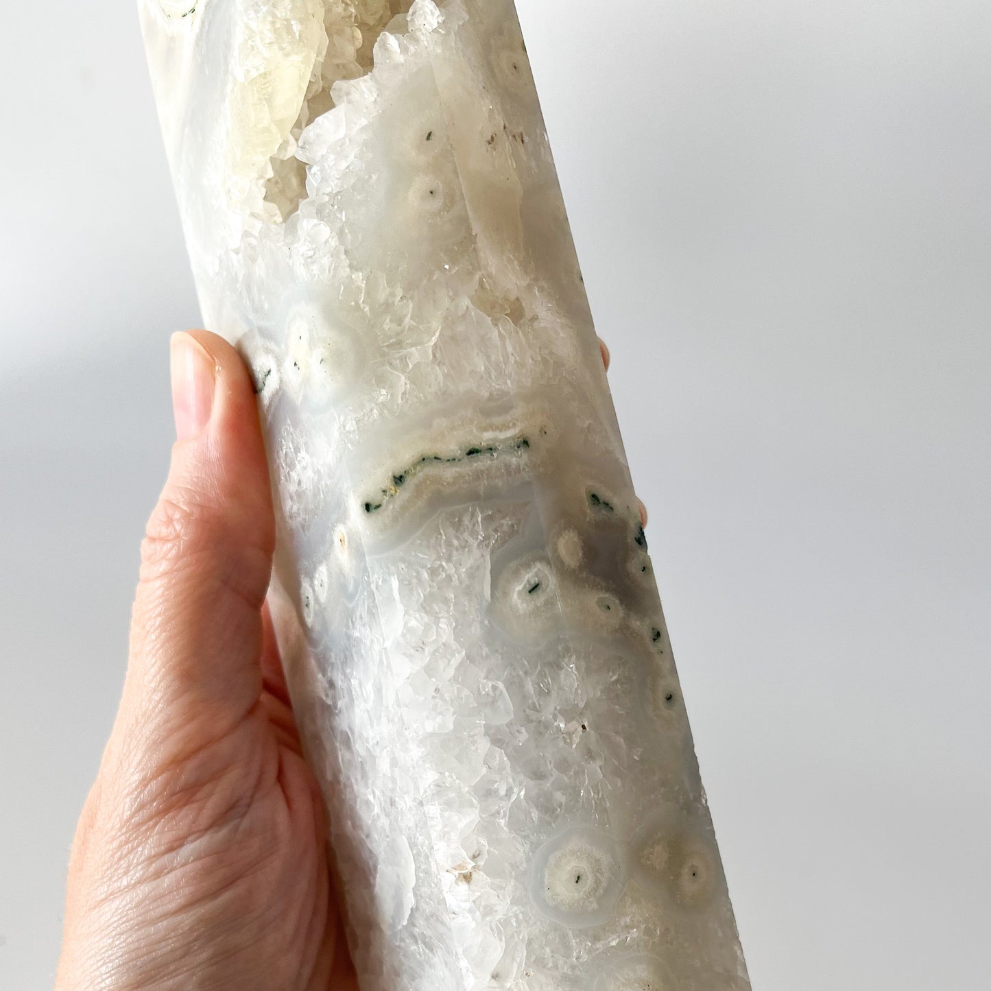 White Moss Agate Tower / 996g
