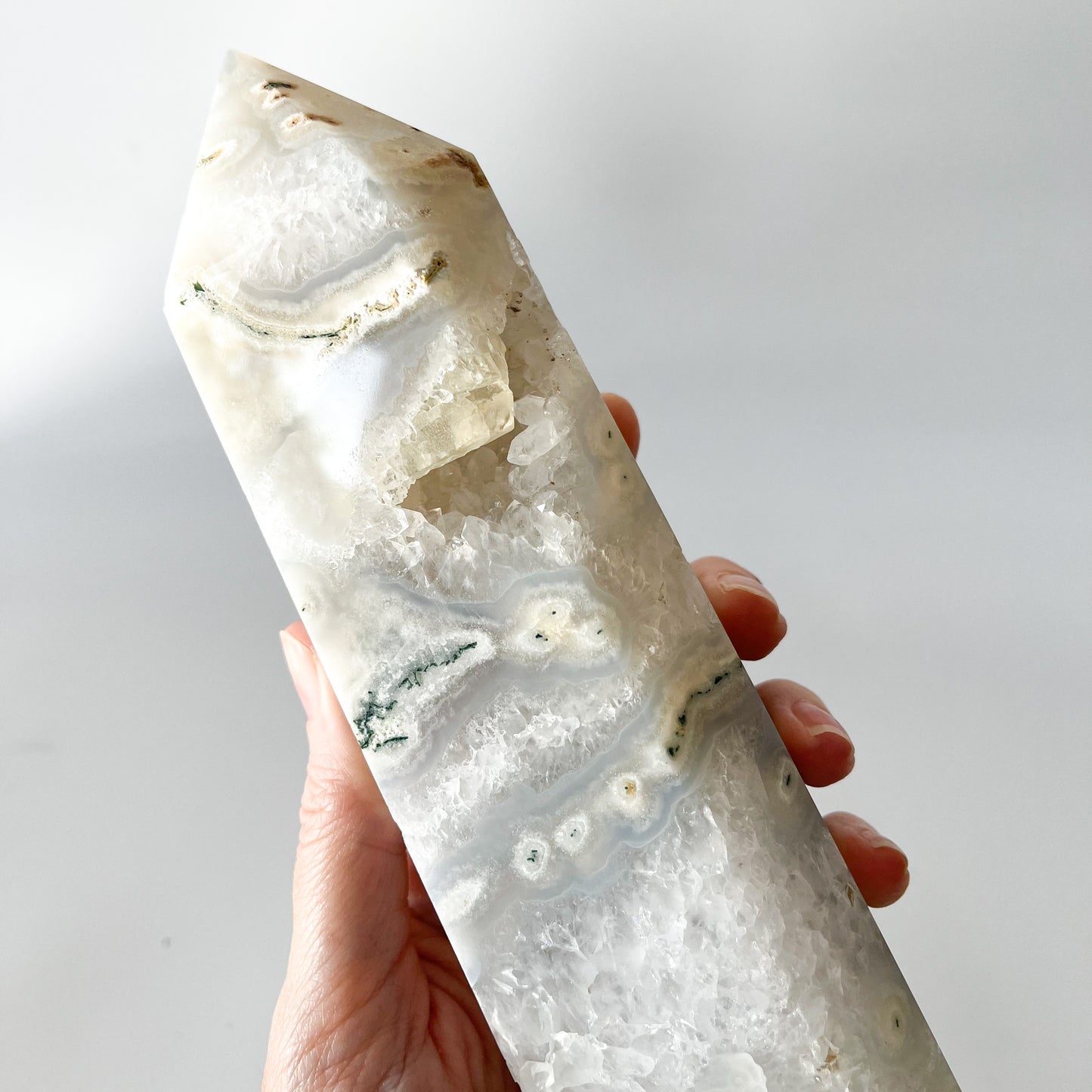 White Moss Agate Tower / 996g