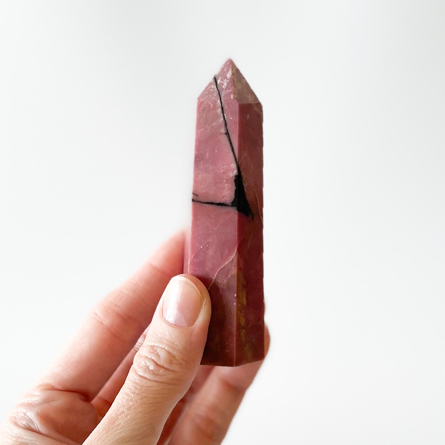 Rhodonite Point (AA grade) / 155g