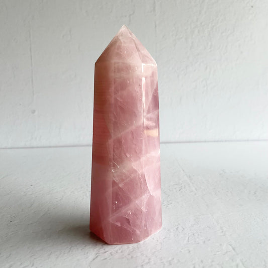Rose Quartz Tower / 822g