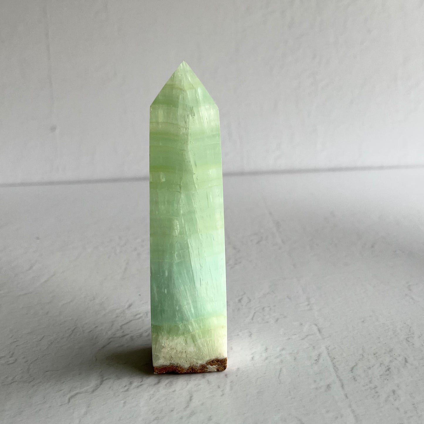 Pistachio Calcite Point / 305g