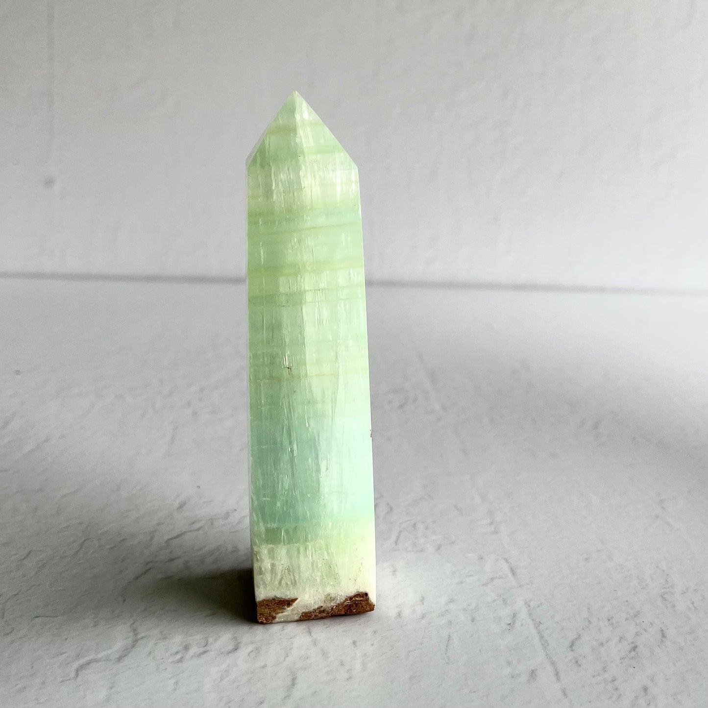 Pistachio Calcite Point / 305g