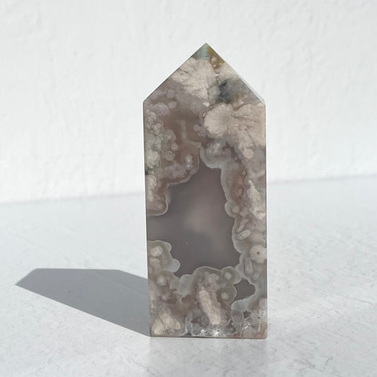 Black Flower Agate Tower / 372g