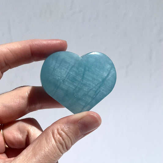 Aquamarine Heart Carving #11 / 59g