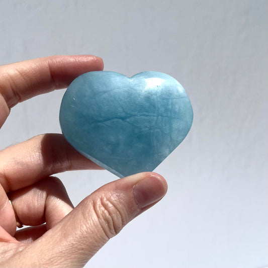 Aquamarine Heart Carving #12 / 77g