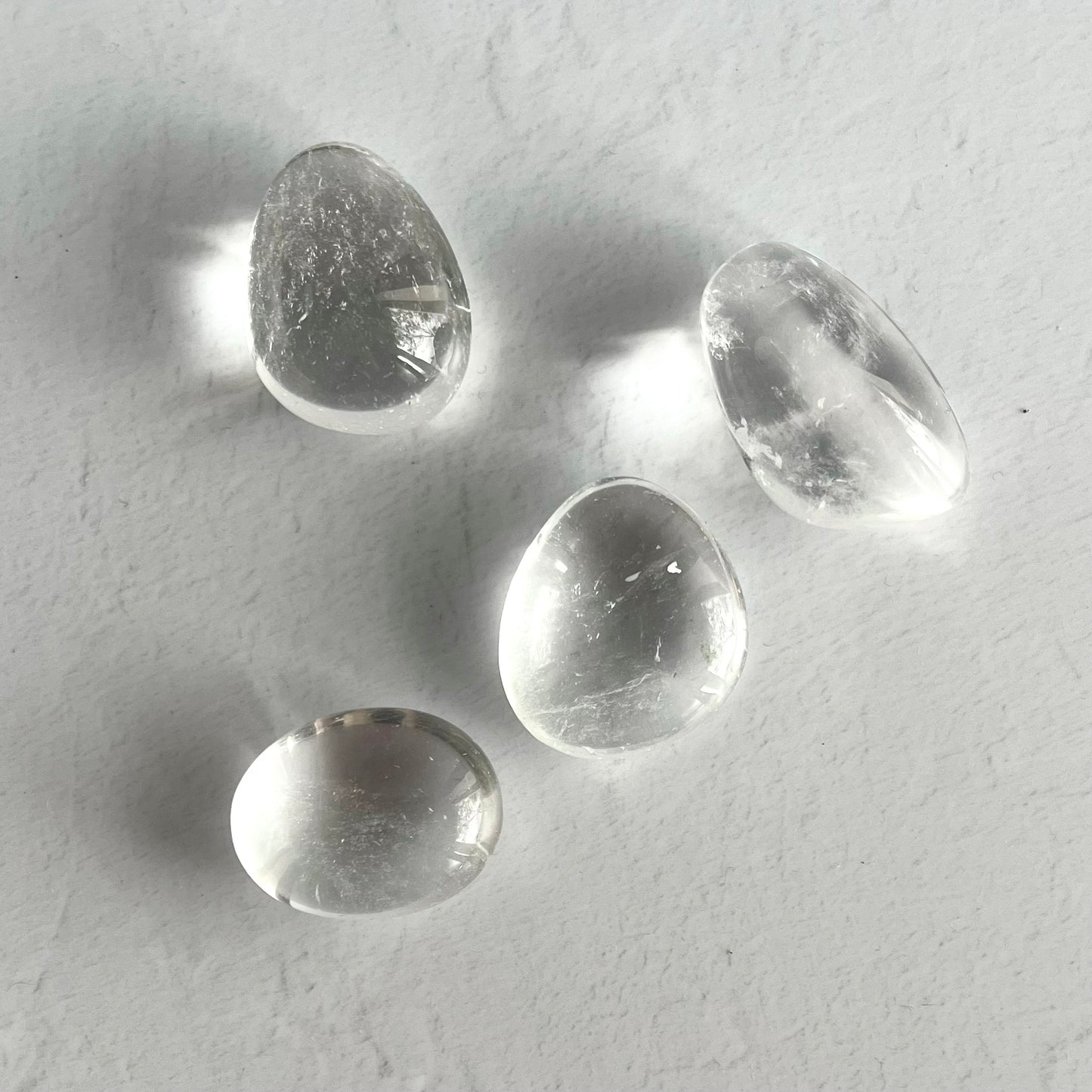 Clear Quartz Tumbles (high quality)