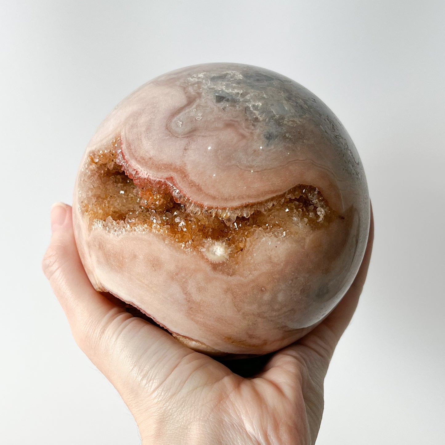 Pink Amethyst Sphere (gallery piece) / 2.090kg