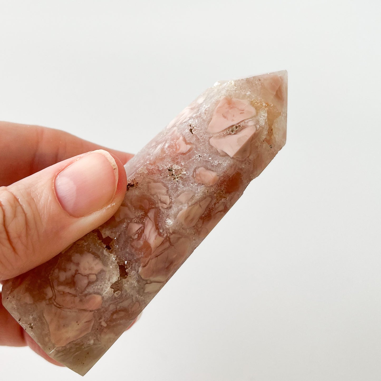 Pink Agate Point with Quartz Druzy pockets / 88g
