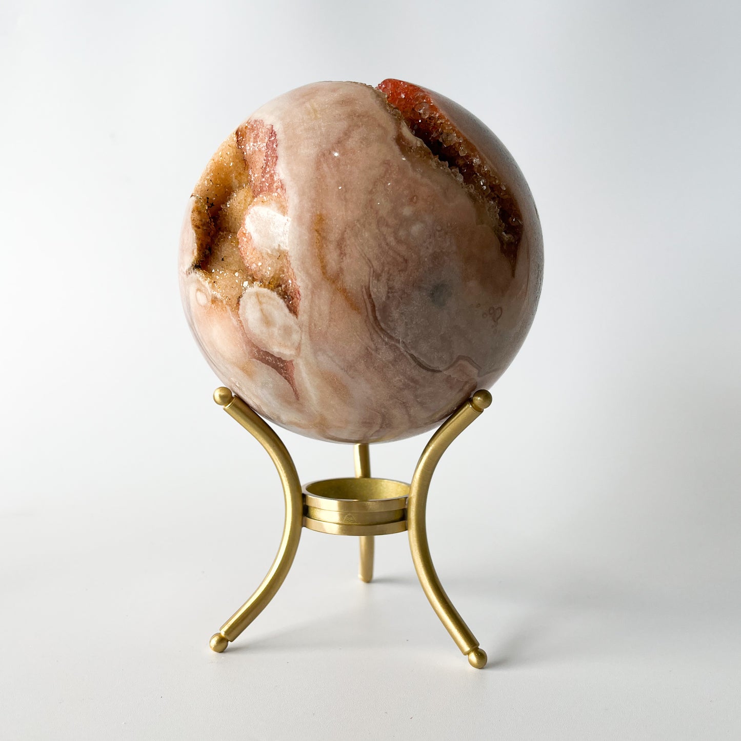 Pink Amethyst Sphere (gallery piece) / 2.090kg