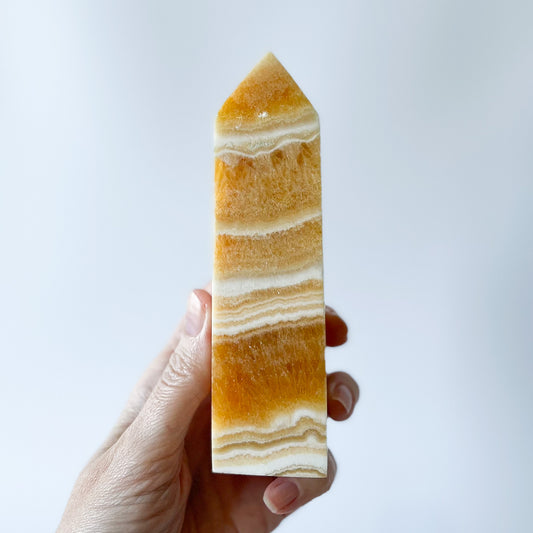 Orange Calcite Tower / 401g